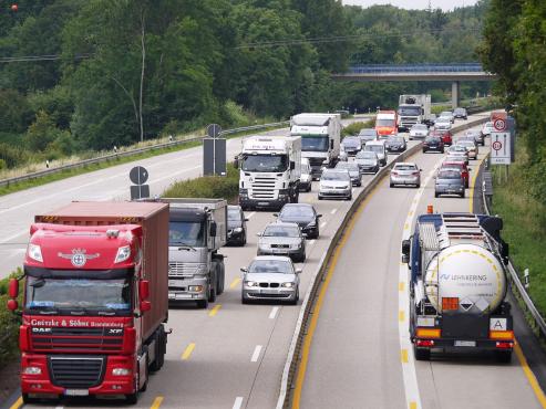 Bild zu Ein Beruf im Wandel: Wie sich der Beruf des LKW-Fahrers verndert