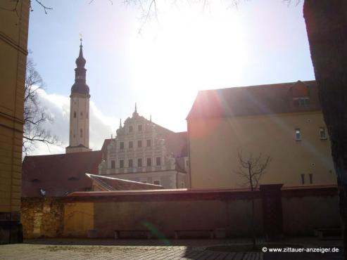 Hillersche Villa im Juni